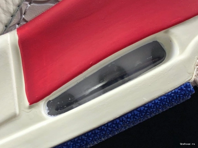 Flight 3 Jordan 136064-140 International Retro  1109